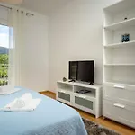 Bogdanic * Stari Grad (Hvar)