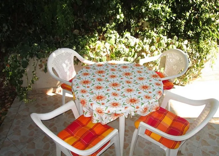 Bogdanic * Stari Grad (Hvar)