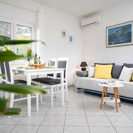 Daire Bogdanic Stari Grad (Hvar)