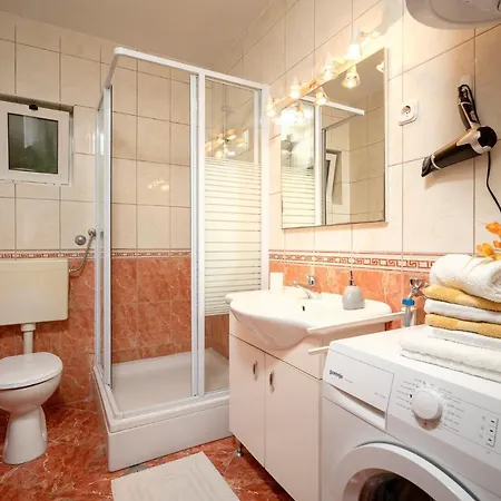 Bogdanic * Stari Grad (Hvar)